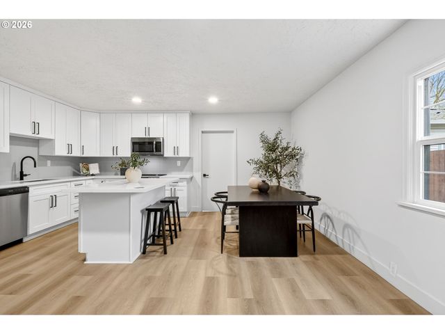 3505 G St, Vancouver, WA 98663