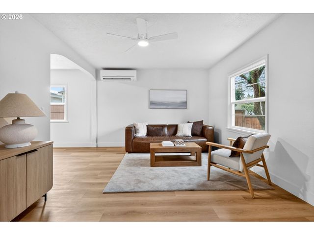 3505 G St, Vancouver, WA 98663