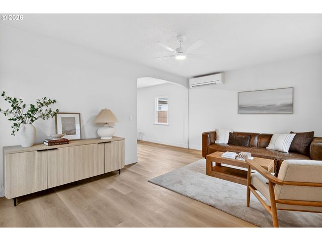 3505 G St, Vancouver, WA 98663