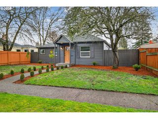 3505 G St, Vancouver, WA 98663