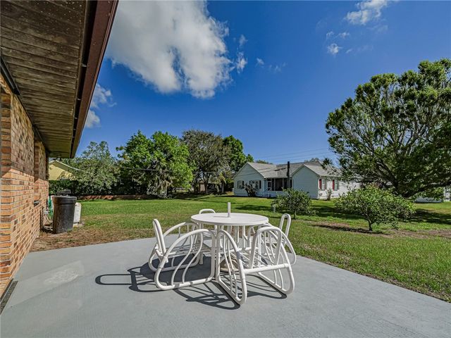 781 Glencove Street, Sebastian, FL 32958