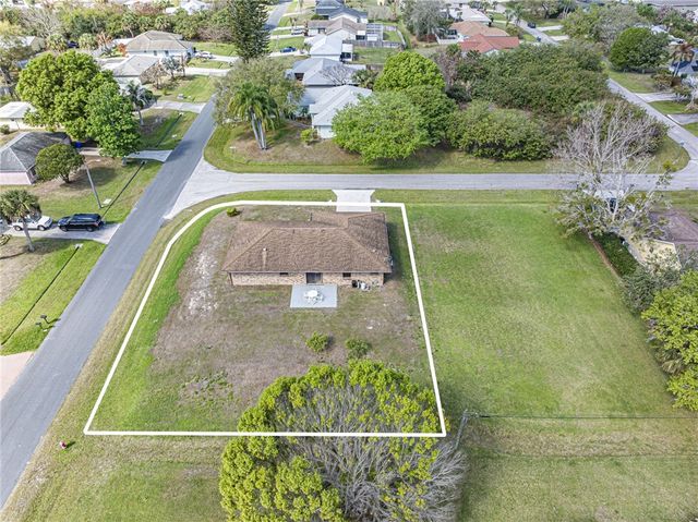 781 Glencove Street, Sebastian, FL 32958