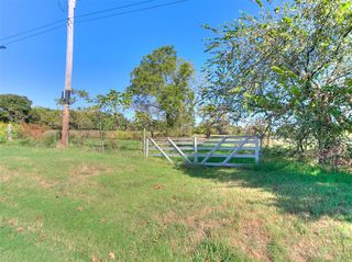 7801 E Indian Hills Road, Norman, OK 73026