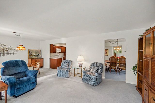 640 Cascade Hills Ridge Se, Grand Rapids Twp, MI 49546