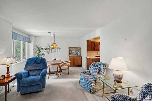 640 Cascade Hills Ridge Se, Grand Rapids Twp, MI 49546