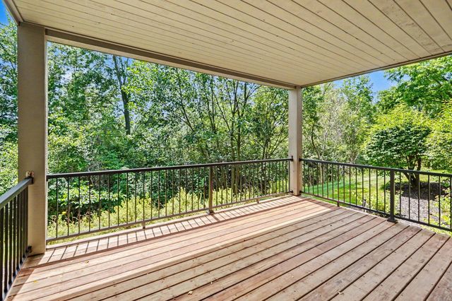 640 Cascade Hills Ridge Se, Grand Rapids Twp, MI 49546