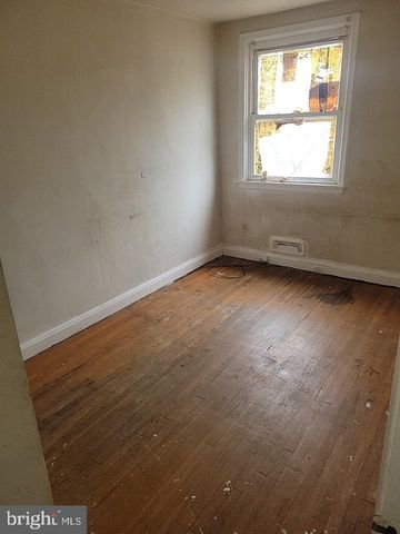 4921 GREENCREST RD, Baltimore, MD 21206