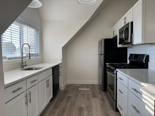 81 Montoya Drive 81, Branford, CT 06405