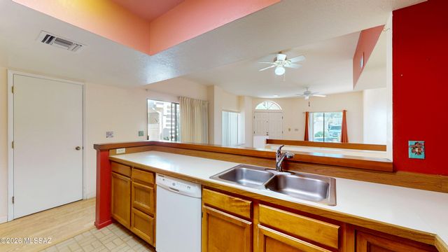 4438 E Glen Creek Place, Tucson, AZ 85712