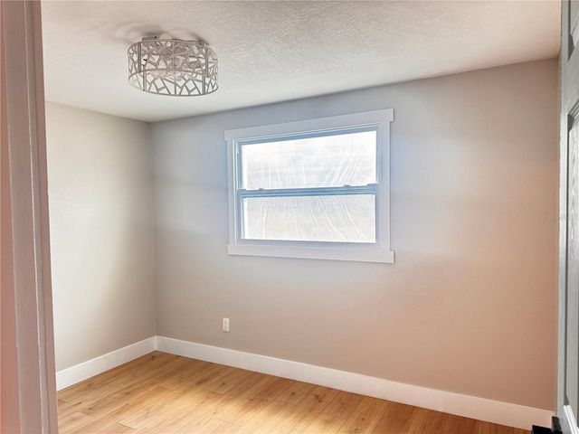 3205 E SHADOWLAWN AVENUE, Tampa, FL 33610