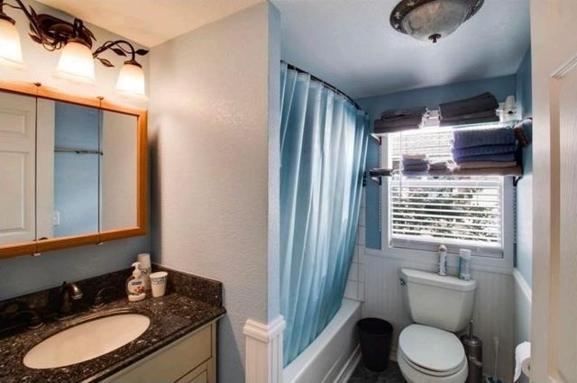 122 Read Oak, Onalaska, TX 77360
