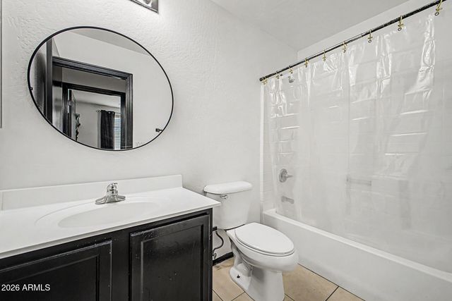 7224 W PIONEER Street, Phoenix, AZ 85043