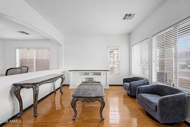 7224 W PIONEER Street, Phoenix, AZ 85043