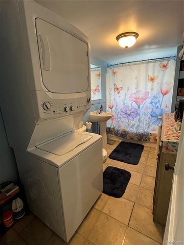 12660 Grafton Road, Ash Township, MI 48117