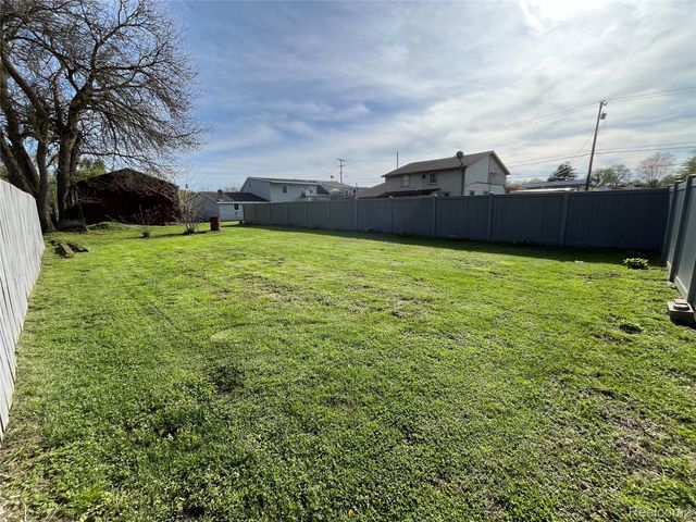 12660 Grafton Road, Ash Township, MI 48117
