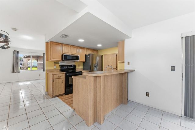 611 TANGERINE DRIVE, Oldsmar, FL 34677