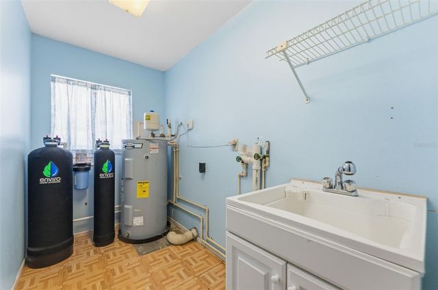 611 TANGERINE DRIVE, Oldsmar, FL 34677