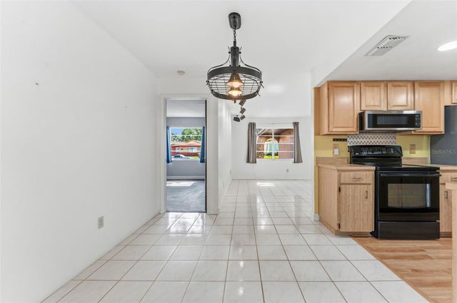 611 TANGERINE DRIVE, Oldsmar, FL 34677