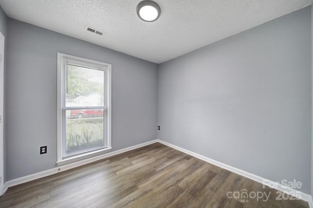 8520 Mission Hills Road, Charlotte, NC 28227