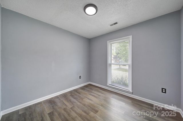 8520 Mission Hills Road, Charlotte, NC 28227