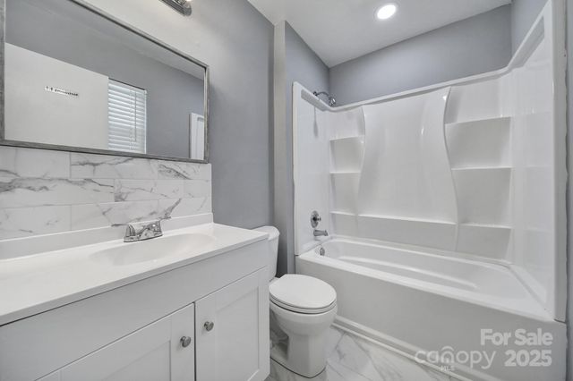 8520 Mission Hills Road, Charlotte, NC 28227