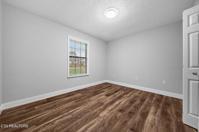 141 Cross Creek Rd, Maynardville, TN 37807