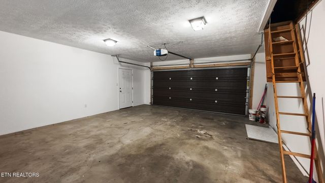 141 Cross Creek Rd, Maynardville, TN 37807