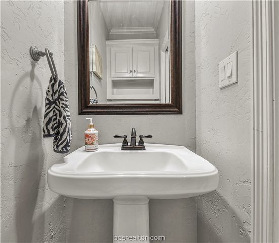 4109 Shady Brook Pass, College Station, TX 77845