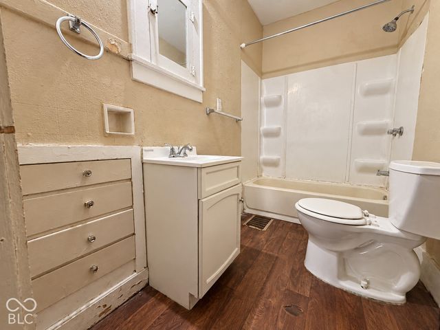 6844 W Thompson Road, Indianapolis, IN 46241