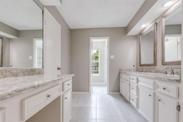 7231 Granvia Drive, Houston, TX 77083