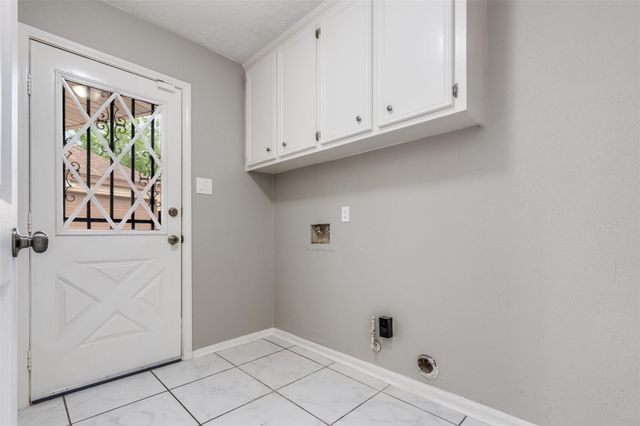 7231 Granvia Drive, Houston, TX 77083