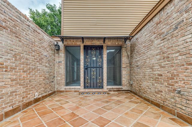 7231 Granvia Drive, Houston, TX 77083