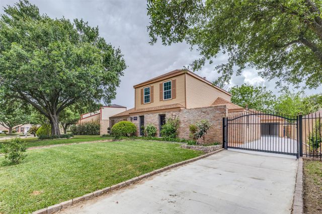 7231 Granvia Drive, Houston, TX 77083