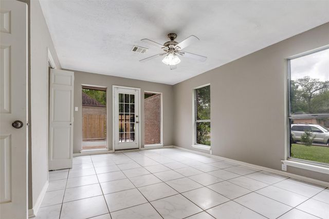 7231 Granvia Drive, Houston, TX 77083