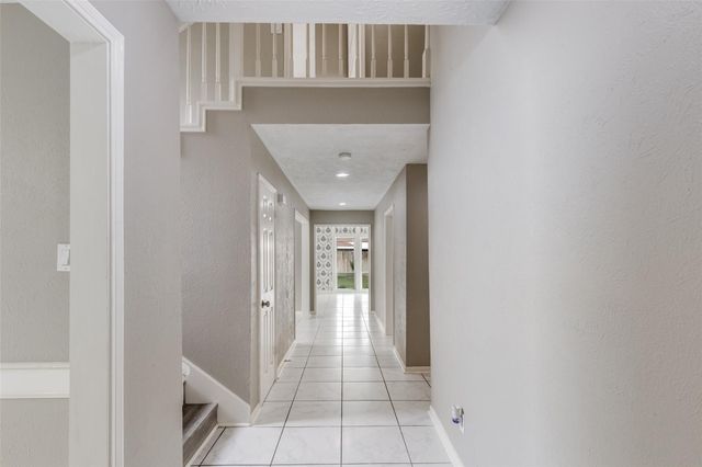 7231 Granvia Drive, Houston, TX 77083