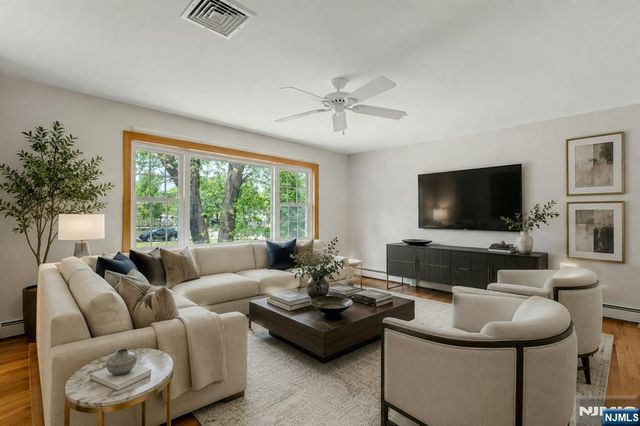 98 Vassar Drive, Paramus, NJ 07652