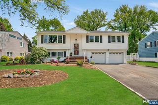 98 Vassar Drive, Paramus, NJ 07652