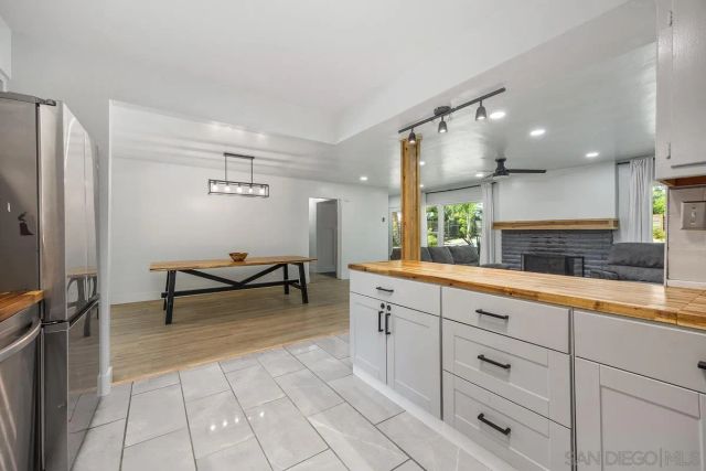 1211 E Mission Road, Fallbrook, CA 92028