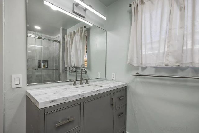 1211 E Mission Road, Fallbrook, CA 92028