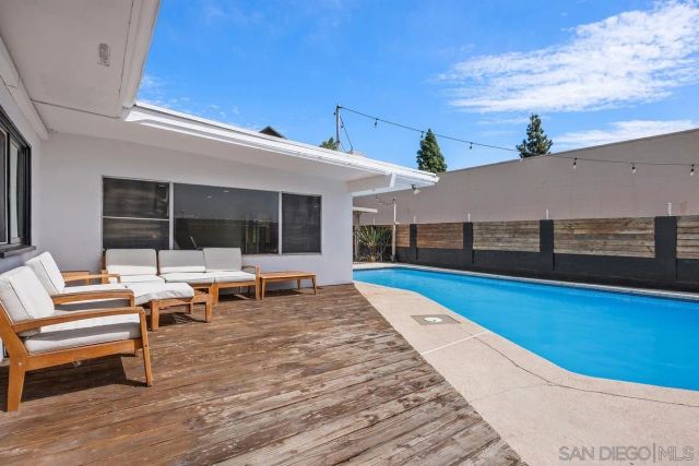 1211 E Mission Road, Fallbrook, CA 92028