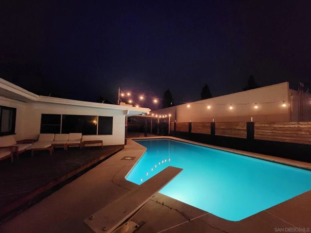 1211 E Mission Road, Fallbrook, CA 92028