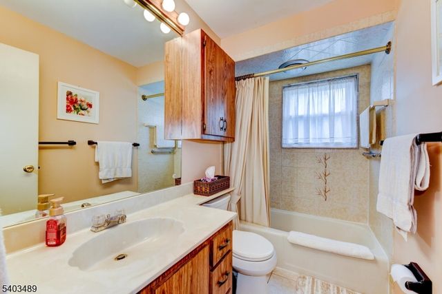 113 Berwick St, Raritan Boro, NJ 08869