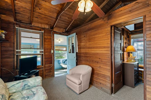 13 College Street, Old Saybrook, CT 06475