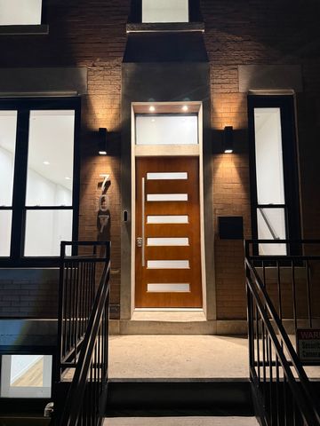 707 S Tripp Avenue, Chicago, IL 60624