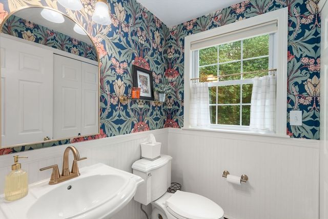 1521 Washington Street, Walpole, MA 02081