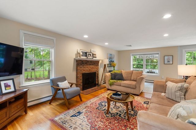 1521 Washington Street, Walpole, MA 02081