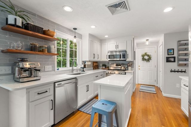 1521 Washington Street, Walpole, MA 02081