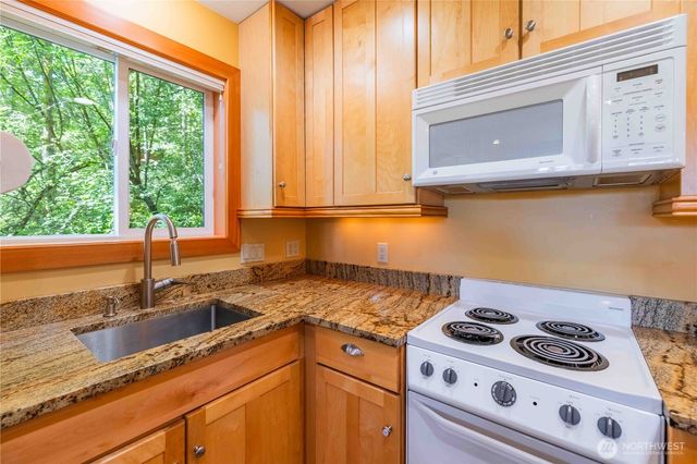 755 Ferry Road, Lopez Island, WA 98261
