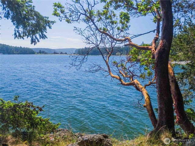 755 Ferry Road, Lopez Island, WA 98261