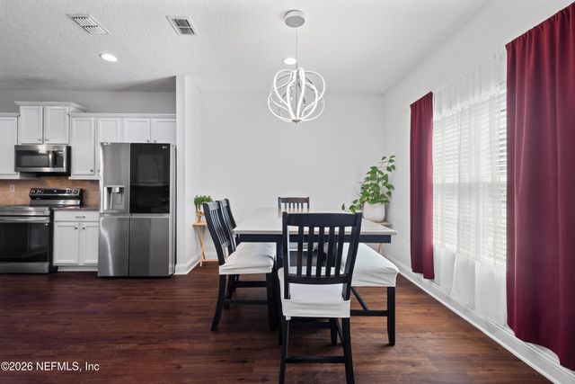 1350 RIVER HILLS Circle E, Jacksonville, FL 32211